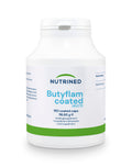 Frasco Butyflam Coated NutriNed 180 cápsulas DR-caps butirato de sódio saúde intestinal vista frontal
Rótulo Butyflam Coated NutriNed com composição butirato de sódio 500 mg detalhe lateral da embalagem
Cápsulas Butyflam Coated NutriNed de libertação retardada sobre fundo neutro acompanhadas de copo de água ao pequeno-almoço
