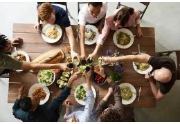 Como controlar o desejo de comer durante as festas de final de ano